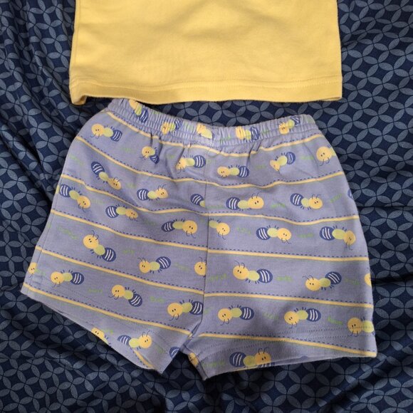 tiny little ants top and shorts - Picture 6 of 9